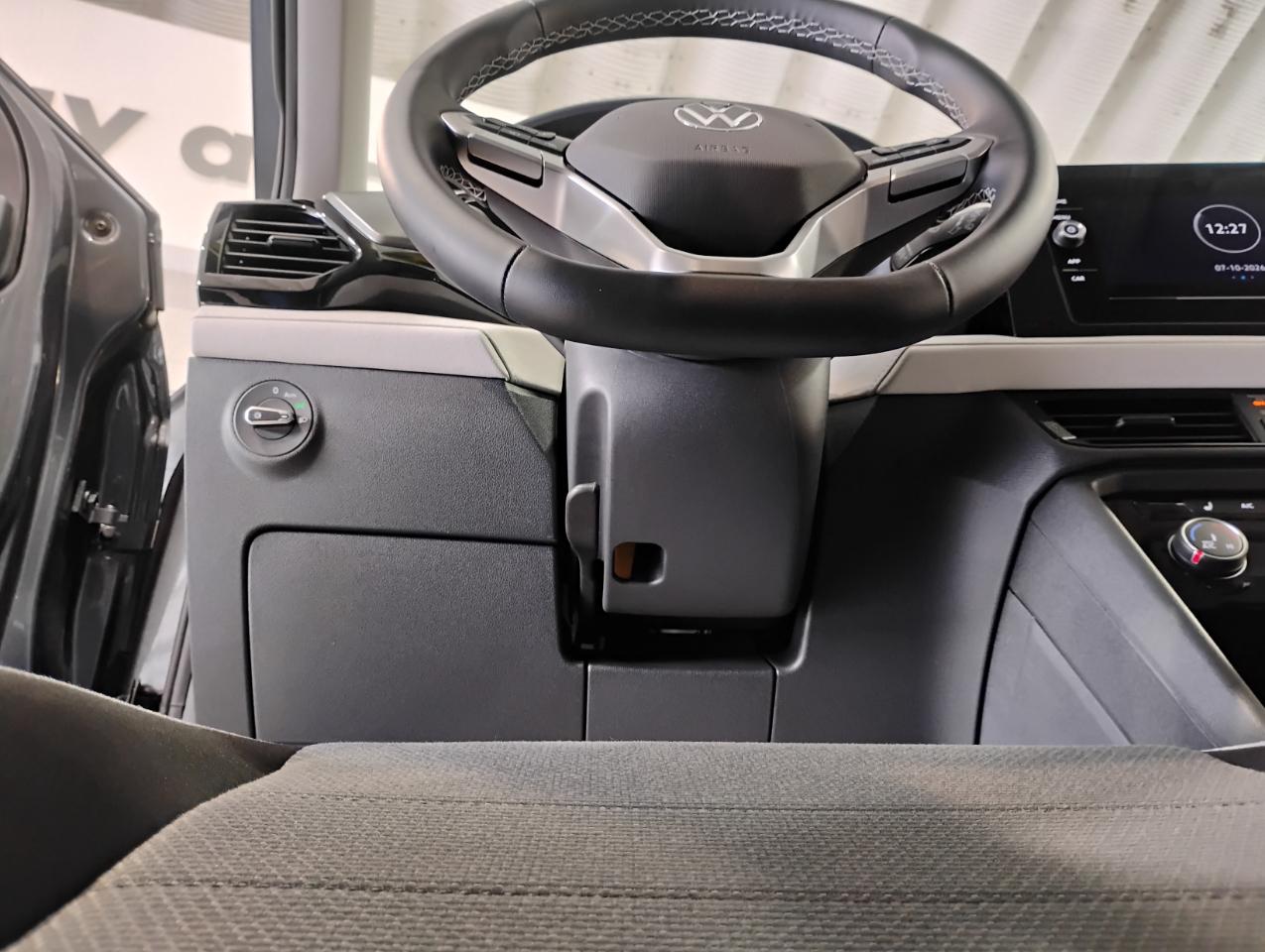 Volkswagen Taos S 4MOTION 2025