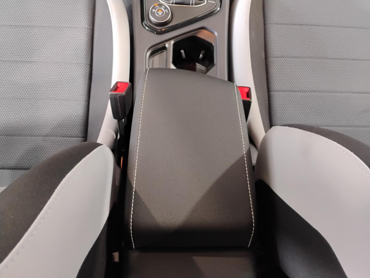 Volkswagen Taos S 4MOTION 2025