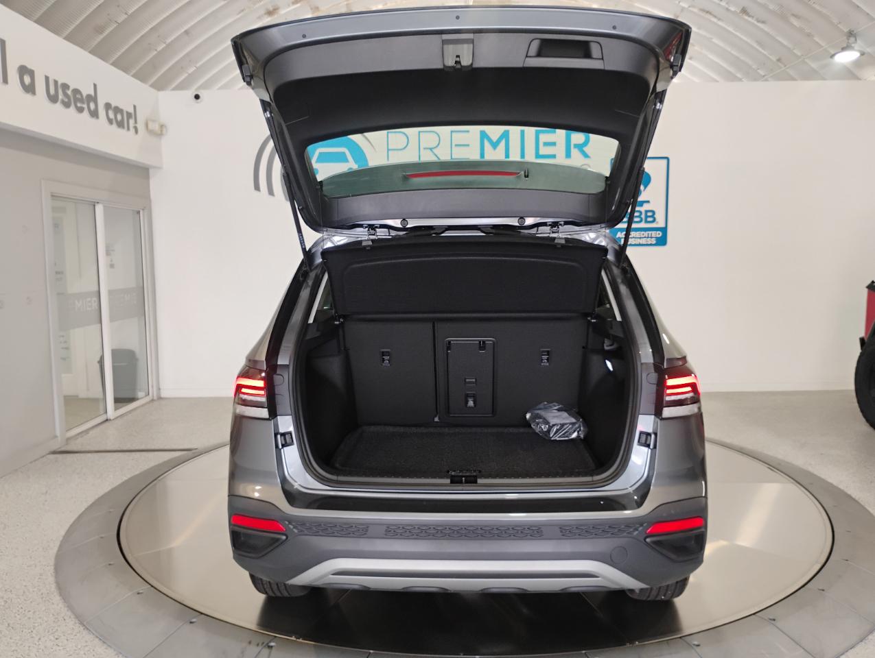 Volkswagen Taos S 4MOTION 2025