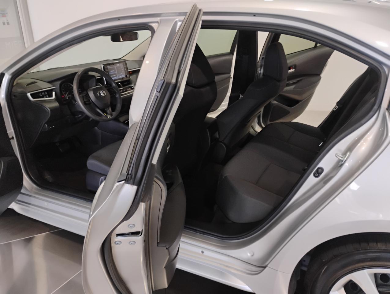 Toyota Corolla LE 2020