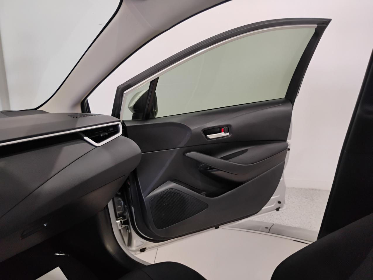 Toyota Corolla LE 2020