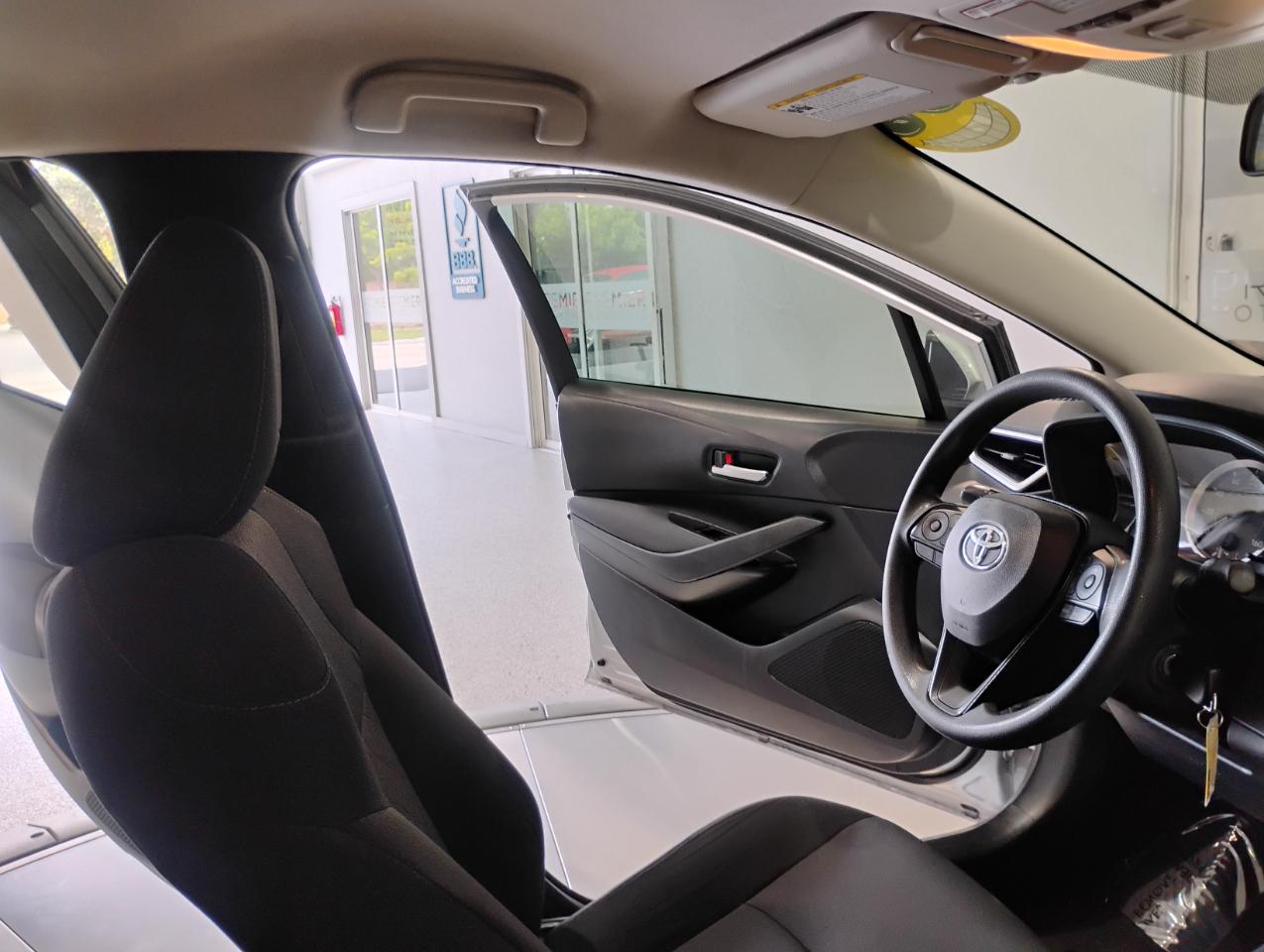Toyota Corolla LE 2020
