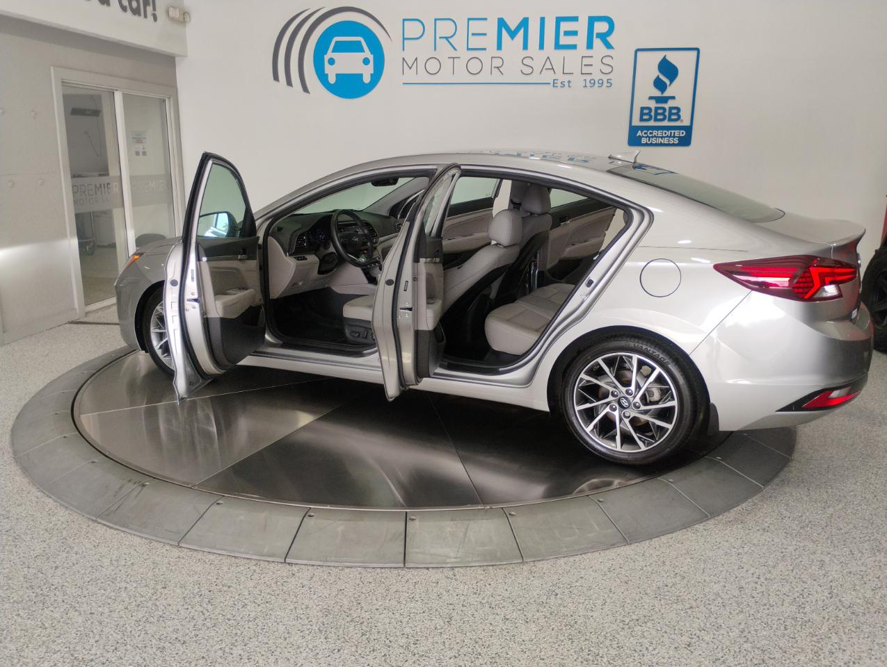 Hyundai Elantra Limited 2020