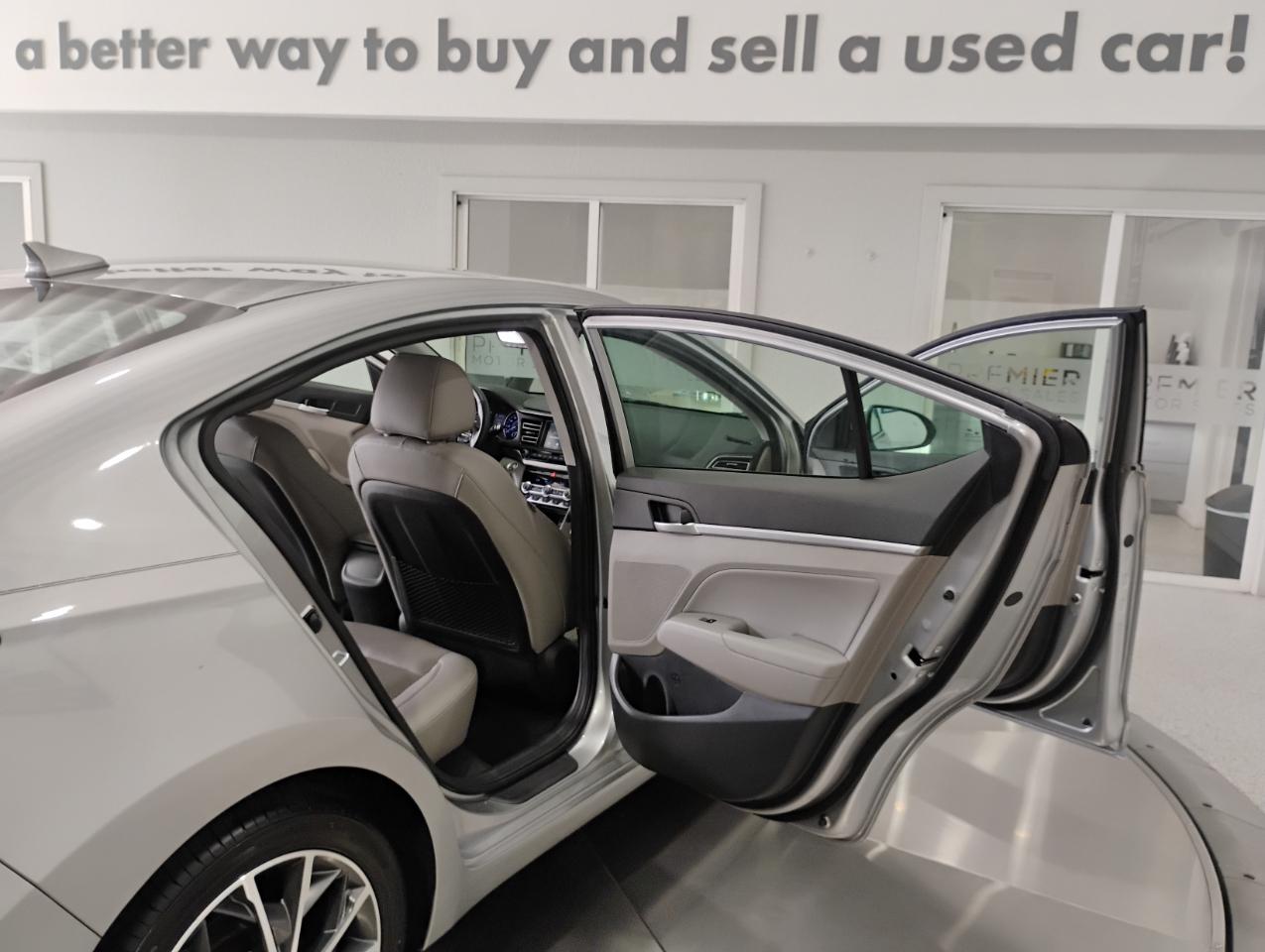 Hyundai Elantra Limited 2020