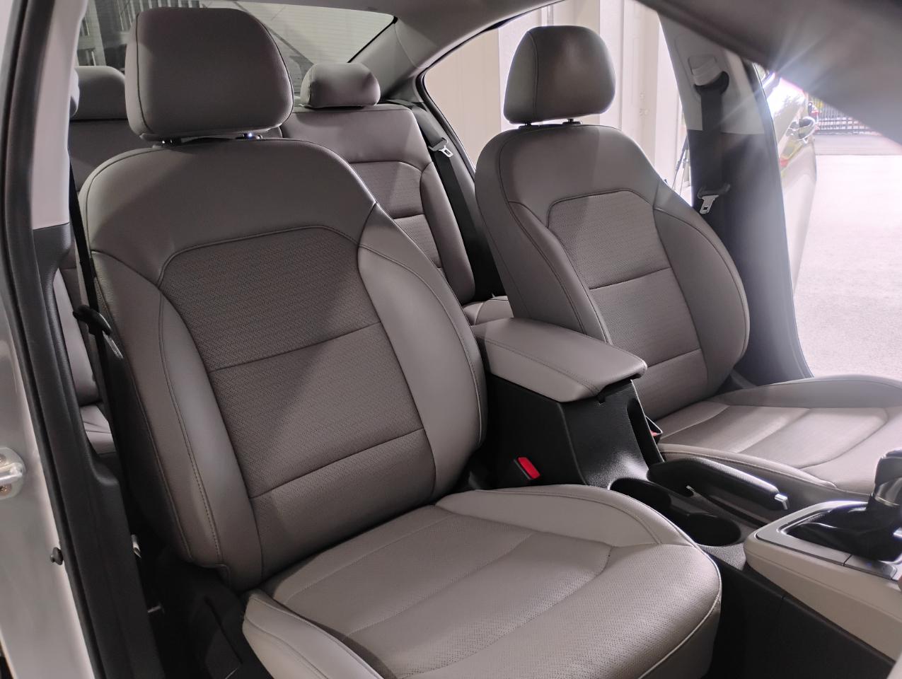 Hyundai Elantra Limited 2020