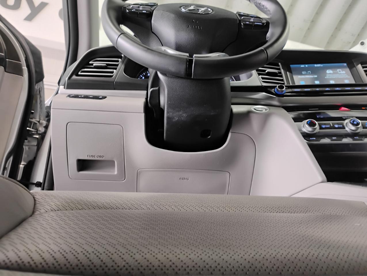 Hyundai Elantra Limited 2020
