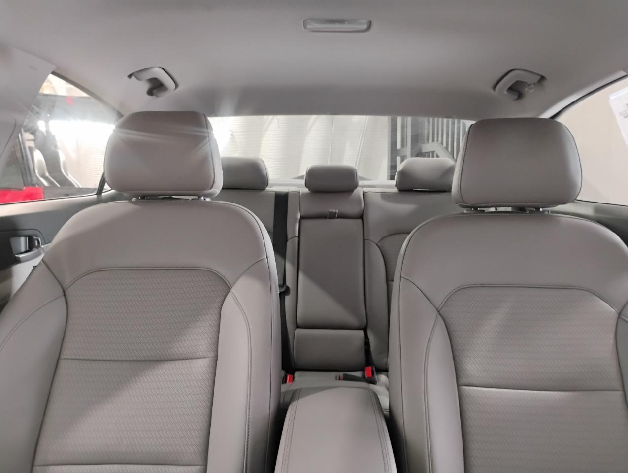 Hyundai Elantra Limited 2020