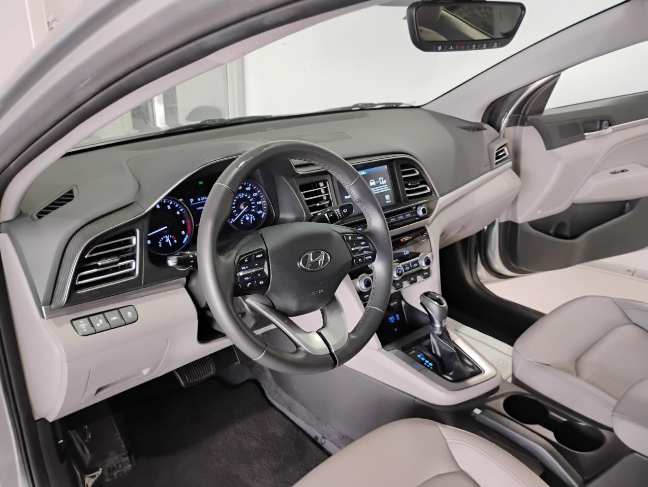 Hyundai Elantra Limited 2020