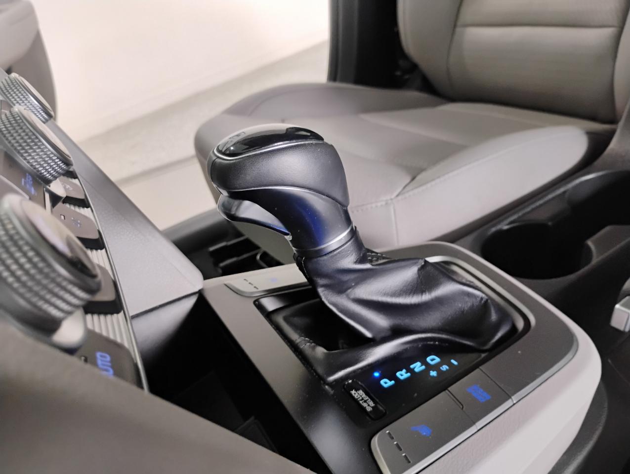 Hyundai Elantra Limited 2020