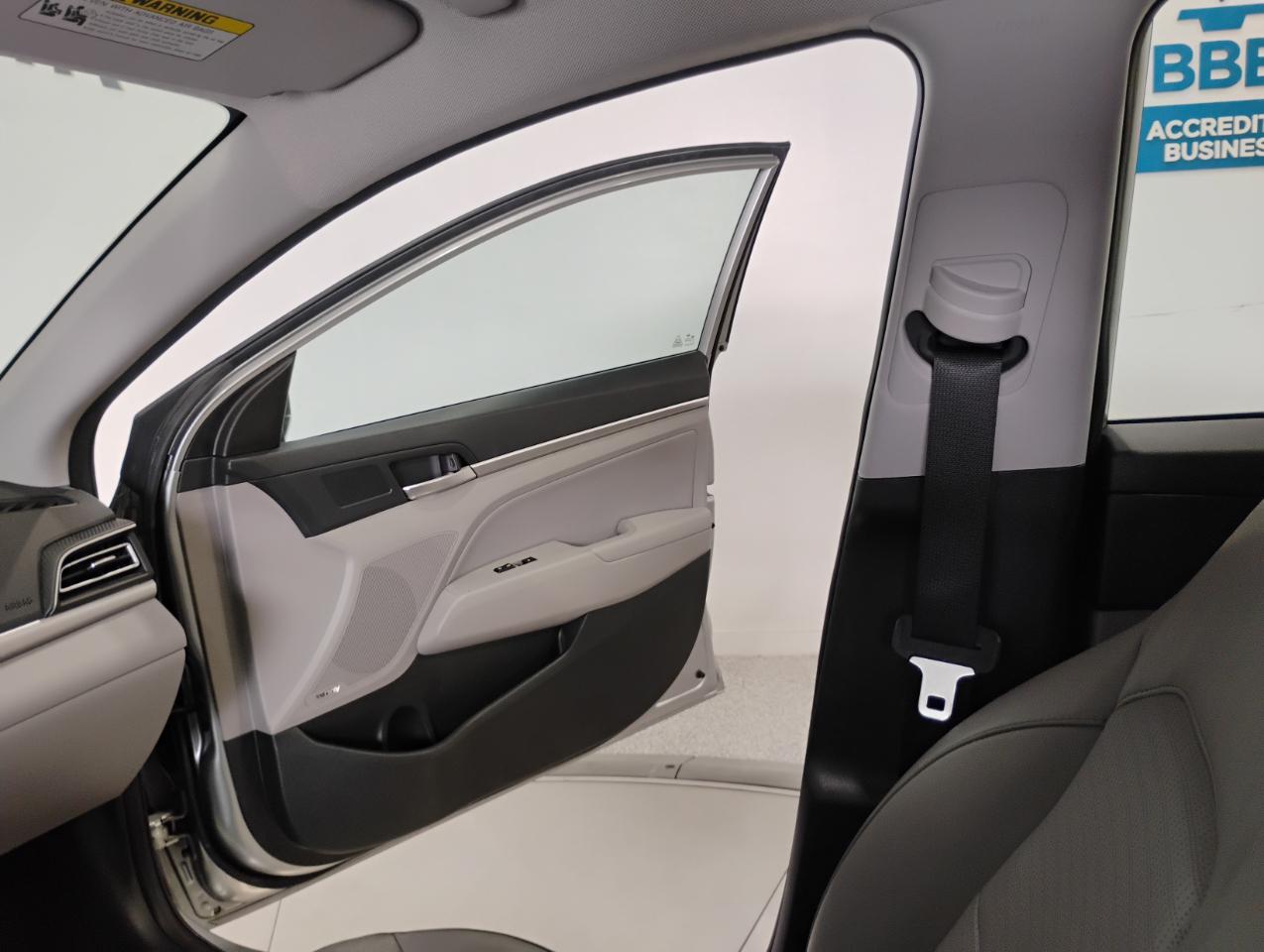 Hyundai Elantra Limited 2020