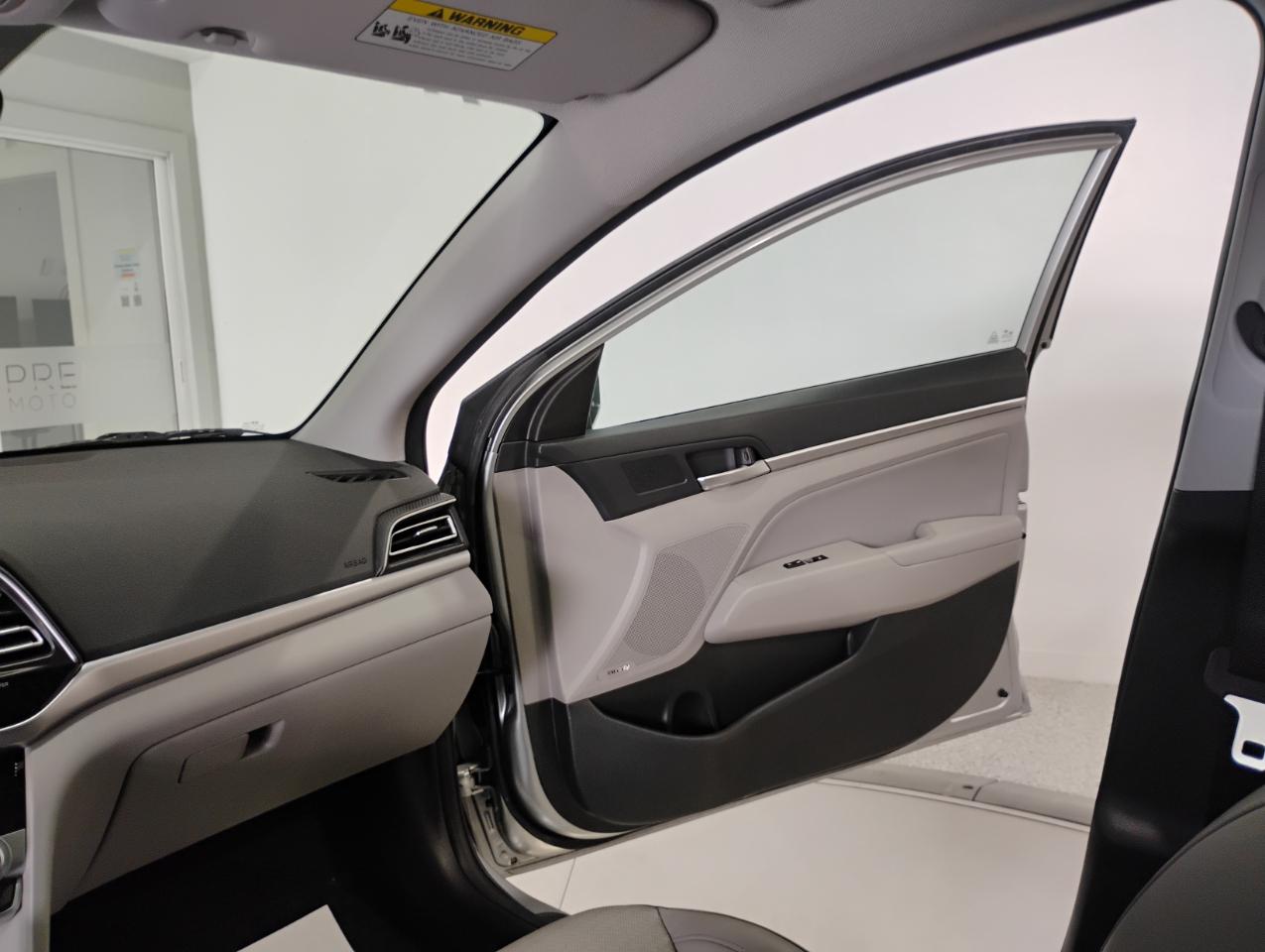 Hyundai Elantra Limited 2020