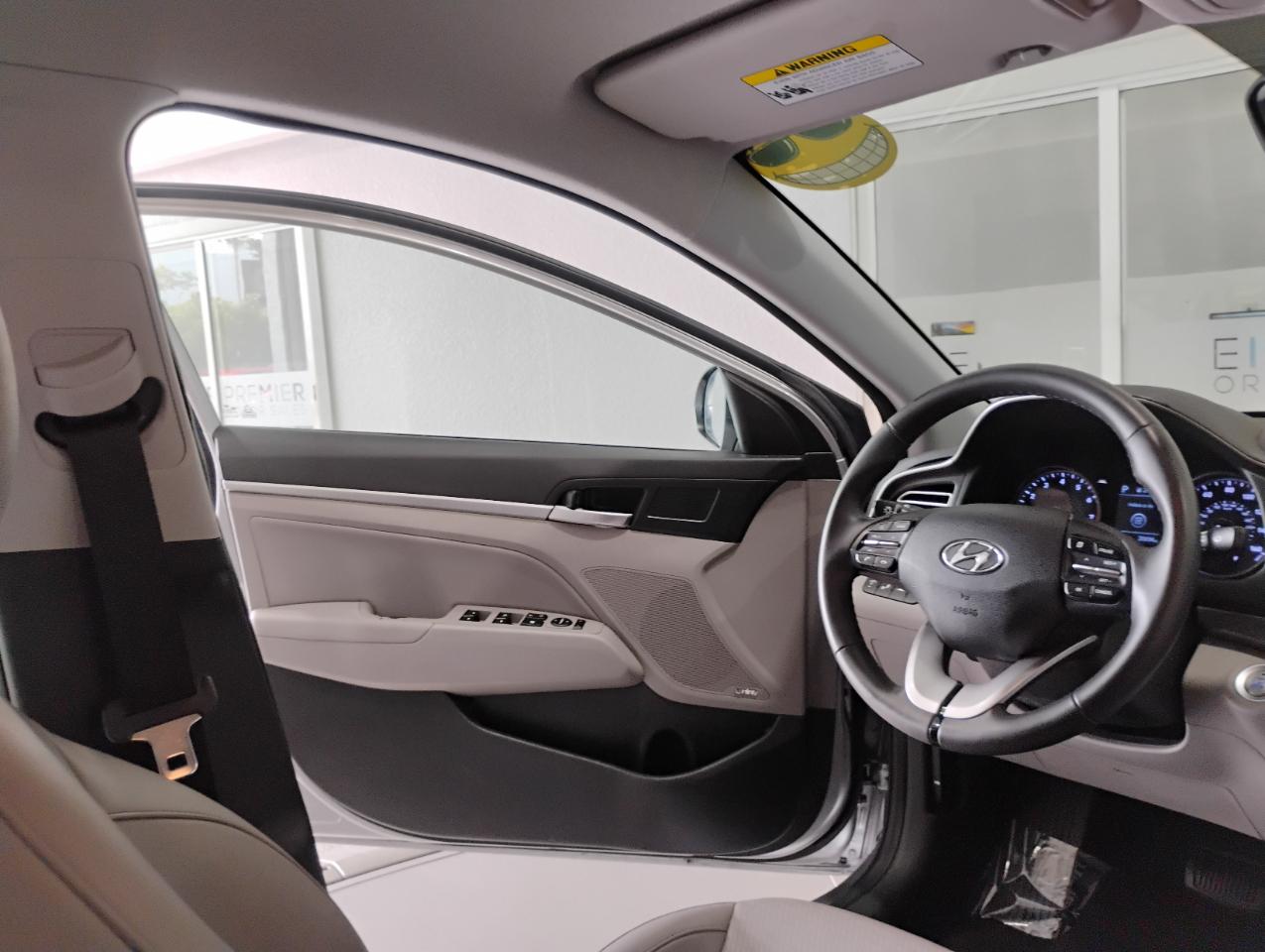 Hyundai Elantra Limited 2020