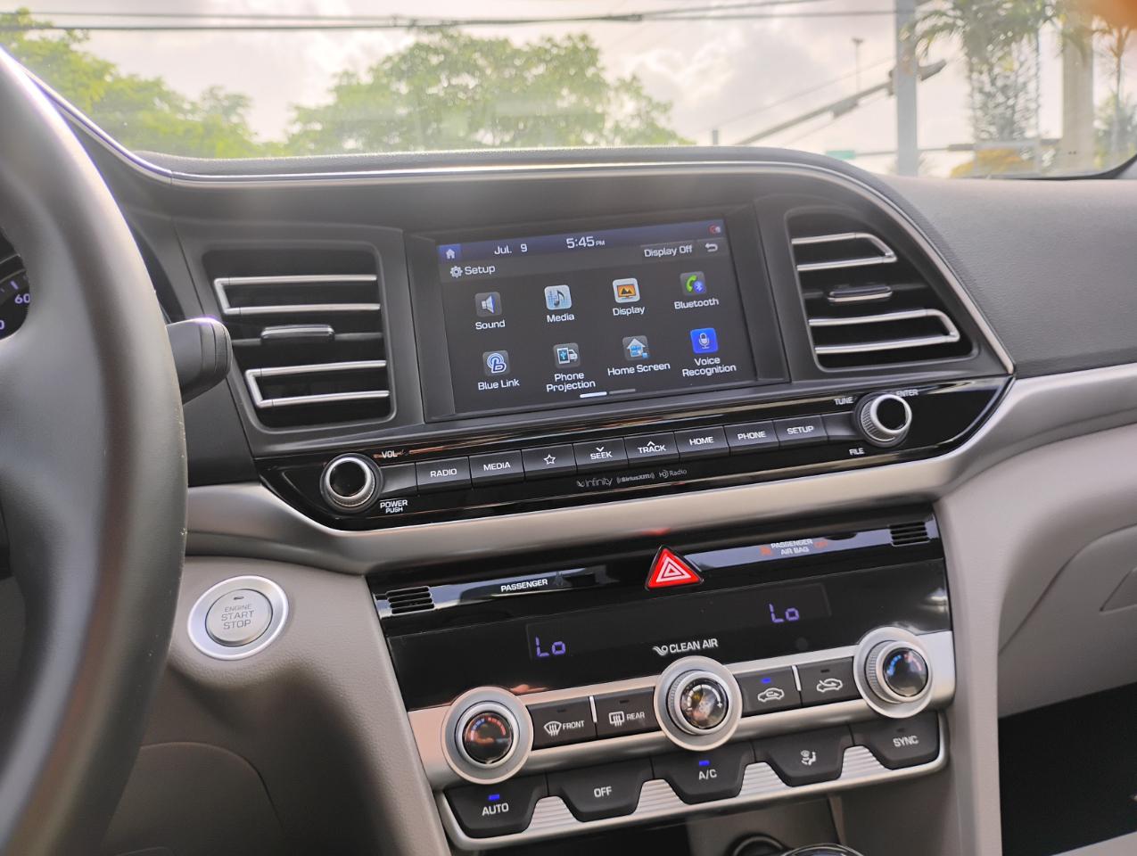 Hyundai Elantra Limited 2020