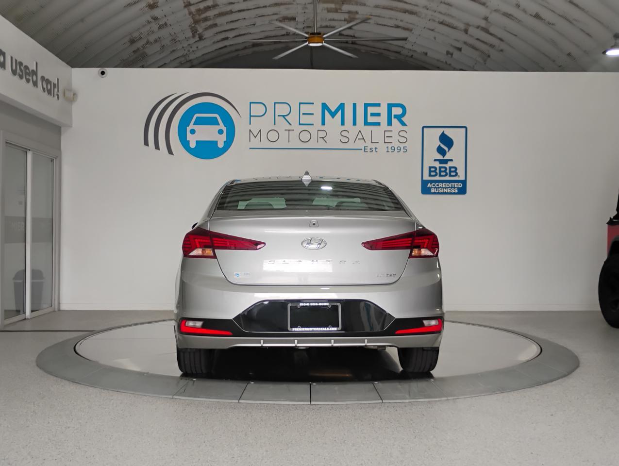 Hyundai Elantra Limited 2020