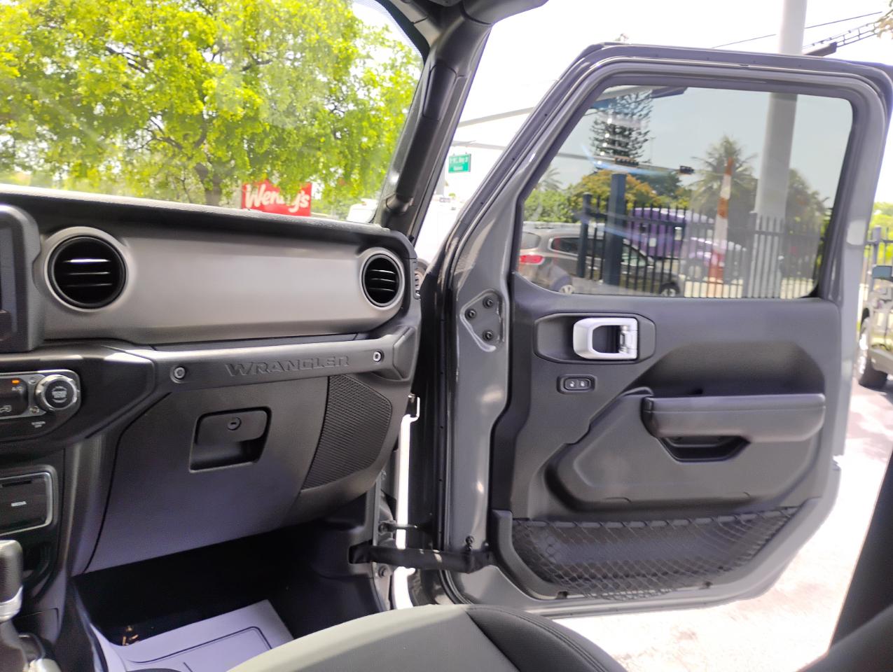 Jeep Wrangler Unlimited Sport S 2020
