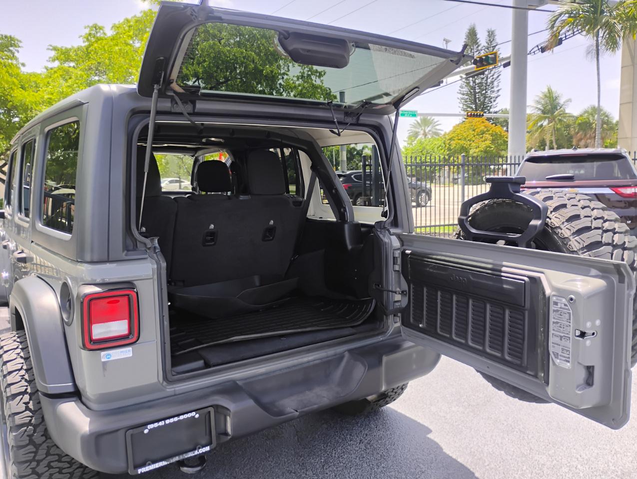 Jeep Wrangler Unlimited Sport S 2020