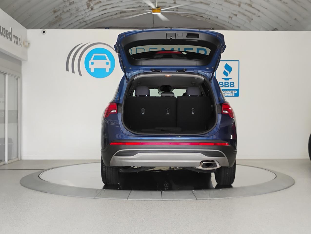 Hyundai Santa Fe SE 2021