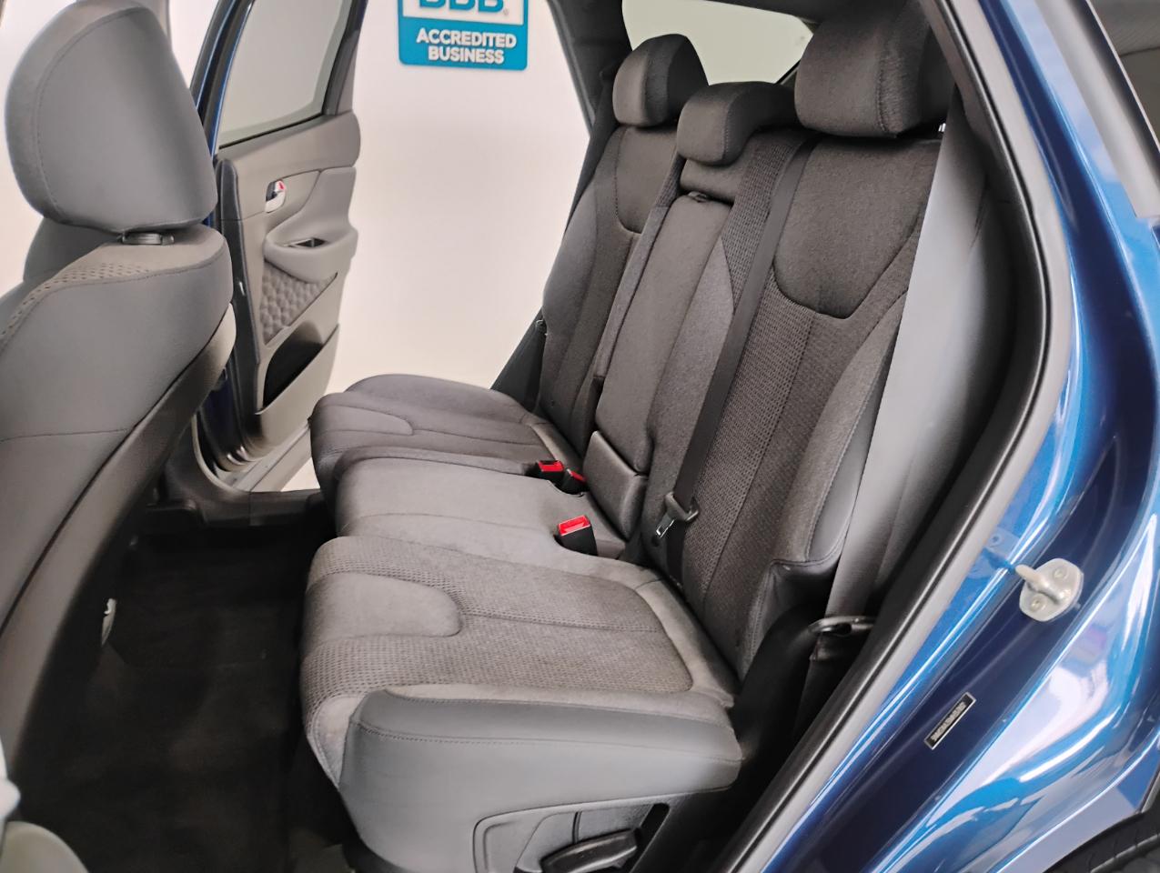 Hyundai Santa Fe SE 2021