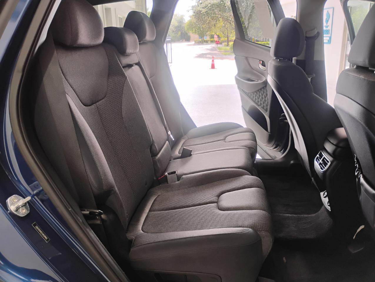 Hyundai Santa Fe SE 2021