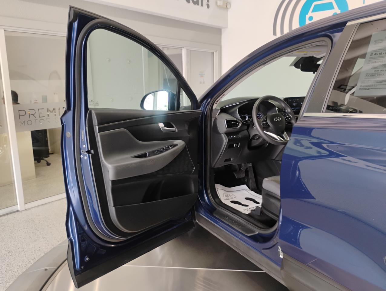 Hyundai Santa Fe SE 2021
