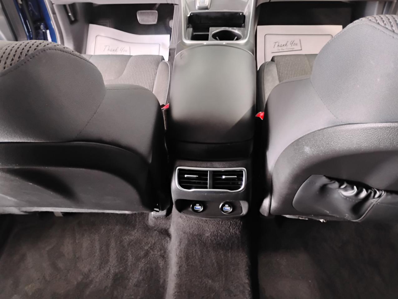 Hyundai Santa Fe SE 2021