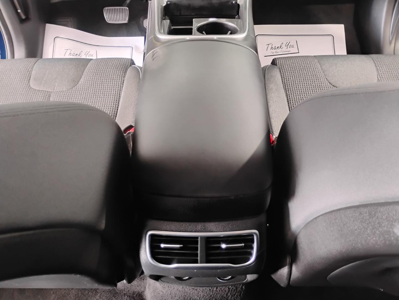 Hyundai Santa Fe SE 2021