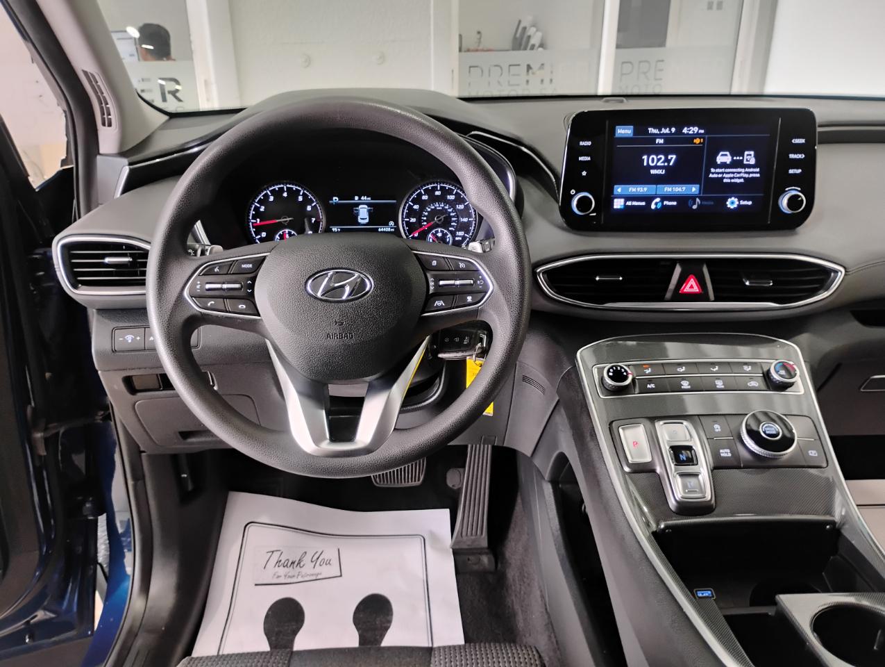 Hyundai Santa Fe SE 2021