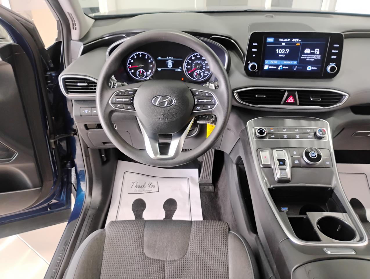 Hyundai Santa Fe SE 2021