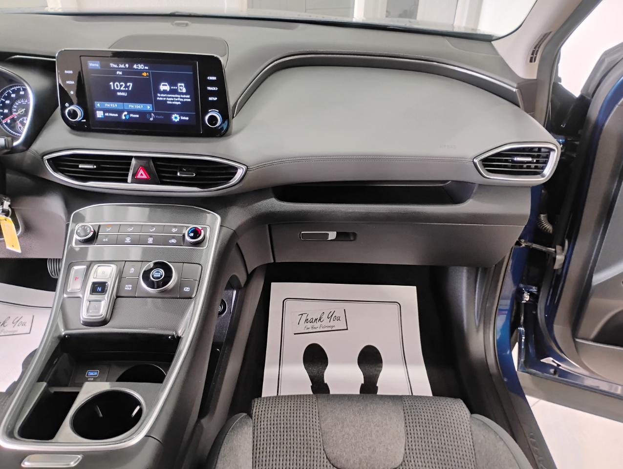 Hyundai Santa Fe SE 2021