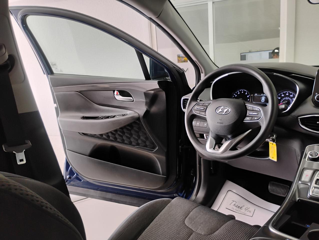 Hyundai Santa Fe SE 2021