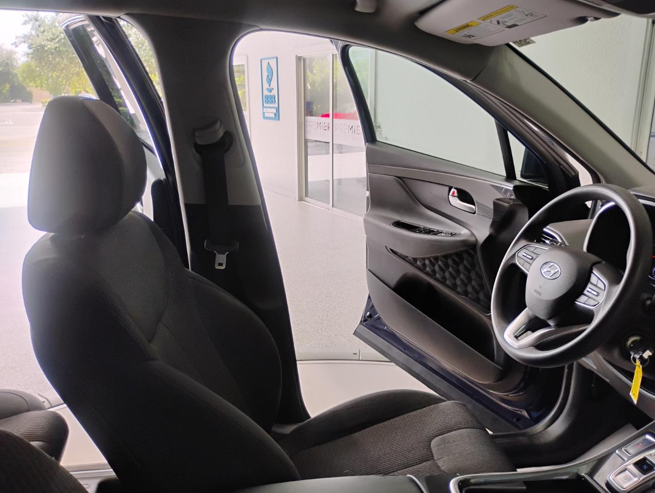Hyundai Santa Fe SE 2021
