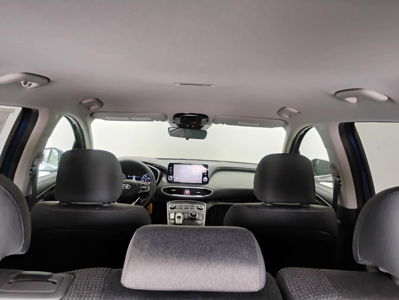 Hyundai Santa Fe SE 2021