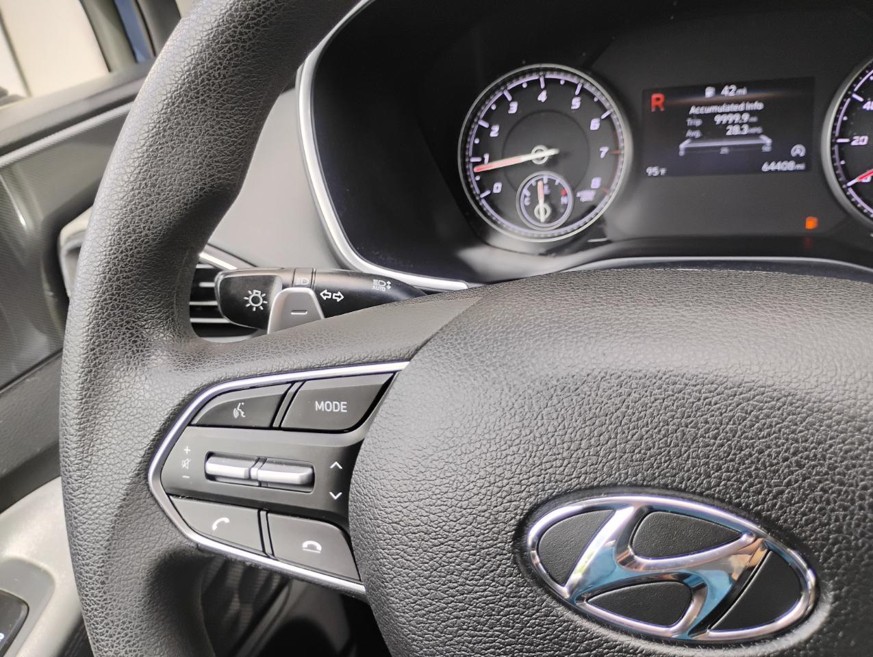 Hyundai Santa Fe SE 2021