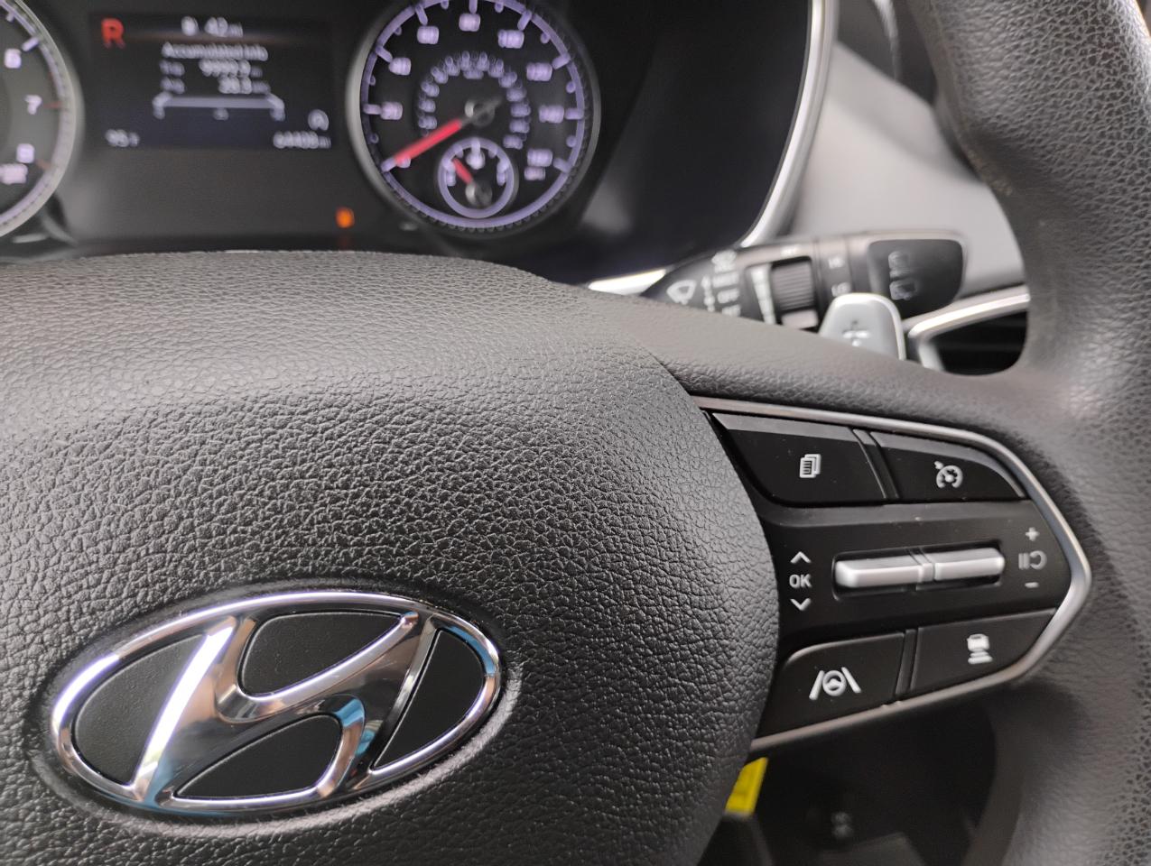 Hyundai Santa Fe SE 2021