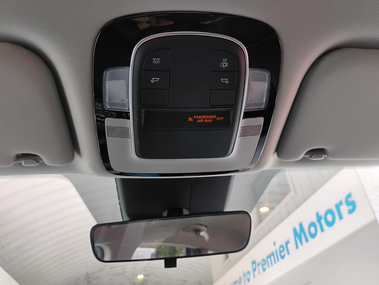 Hyundai Santa Fe SE 2021