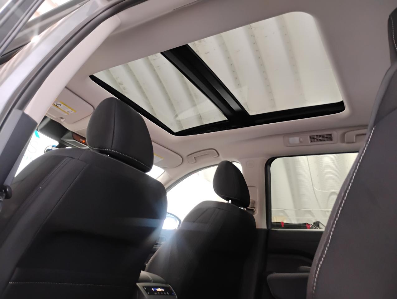 Nissan Pathfinder SV 2025