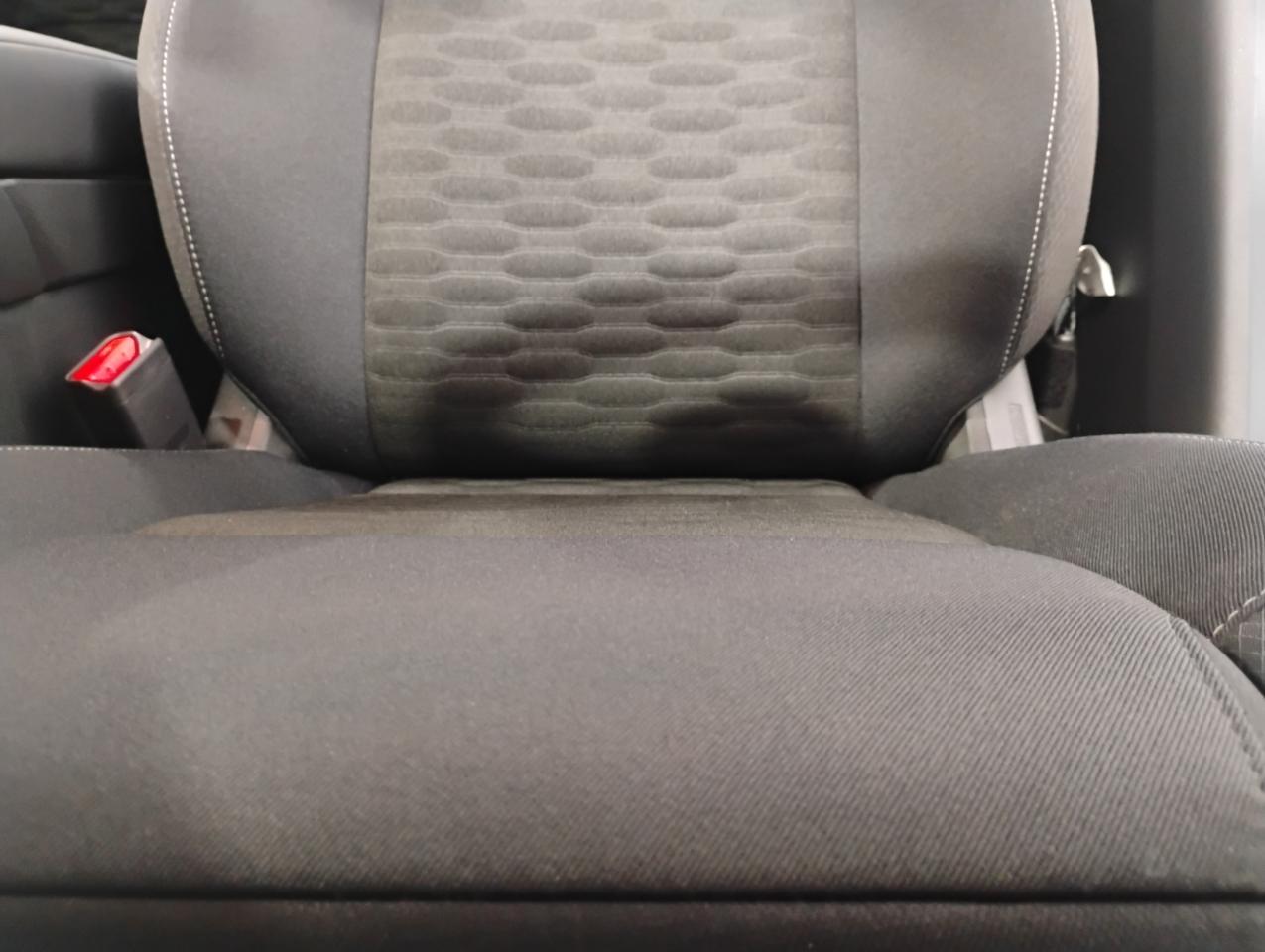 Nissan Pathfinder SV 2025