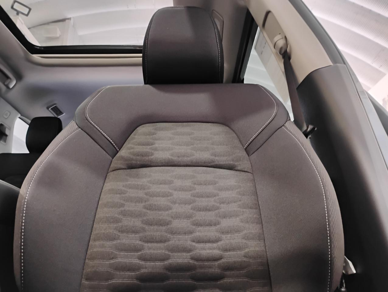 Nissan Pathfinder SV 2025