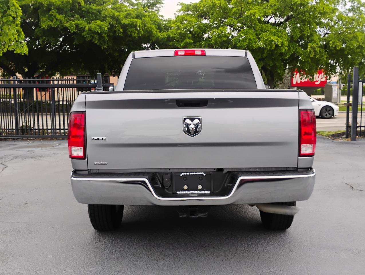 RAM 1500 Classic Tradesman Crew Cab SWB 2WD 2022