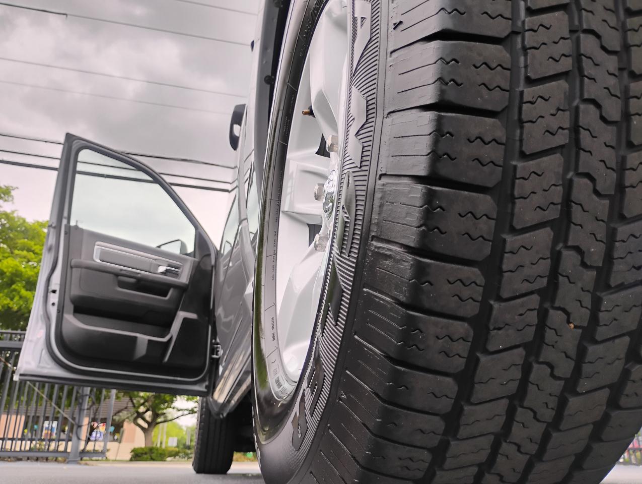 RAM 1500 Classic Tradesman Crew Cab SWB 2WD 2022