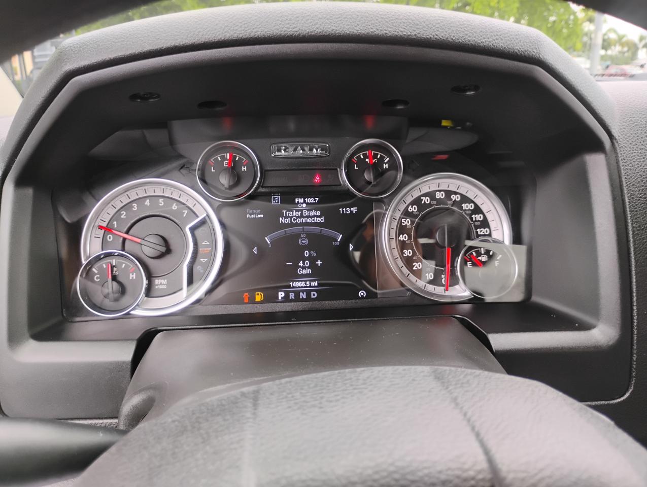 RAM 1500 Classic Tradesman Crew Cab SWB 2WD 2022