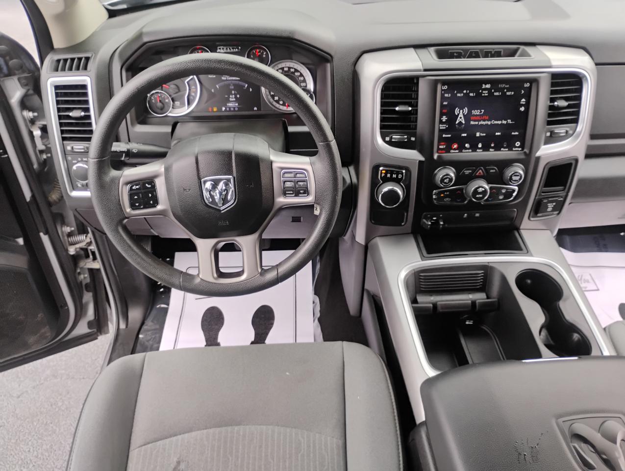 RAM 1500 Classic Tradesman Crew Cab SWB 2WD 2022