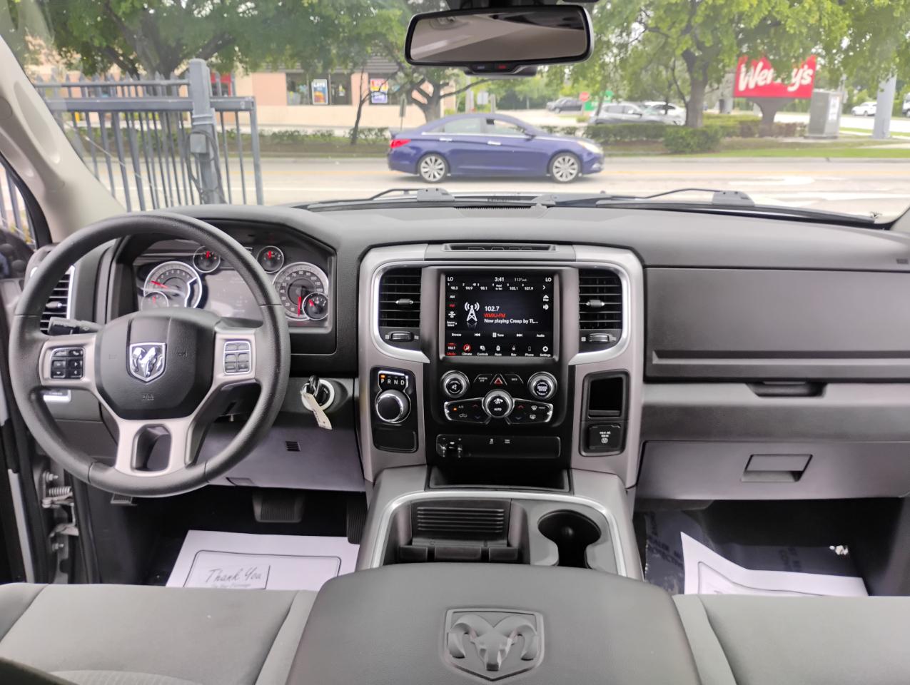 RAM 1500 Classic Tradesman Crew Cab SWB 2WD 2022