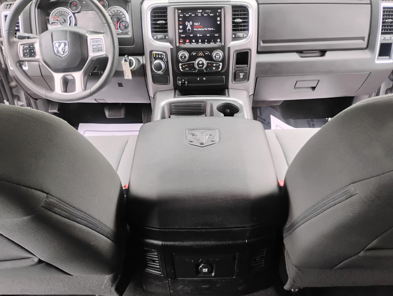 RAM 1500 Classic Tradesman Crew Cab SWB 2WD 2022