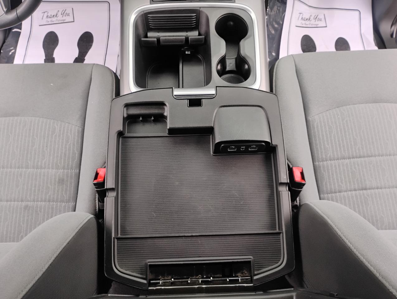 RAM 1500 Classic Tradesman Crew Cab SWB 2WD 2022