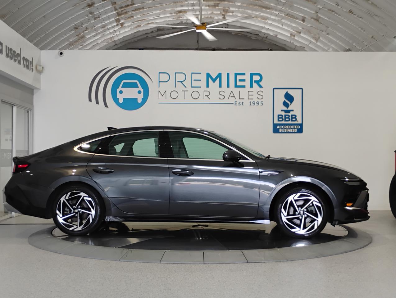 Hyundai Sonata SEL 2024