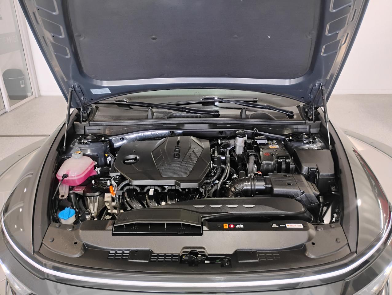 Hyundai Sonata SEL 2024