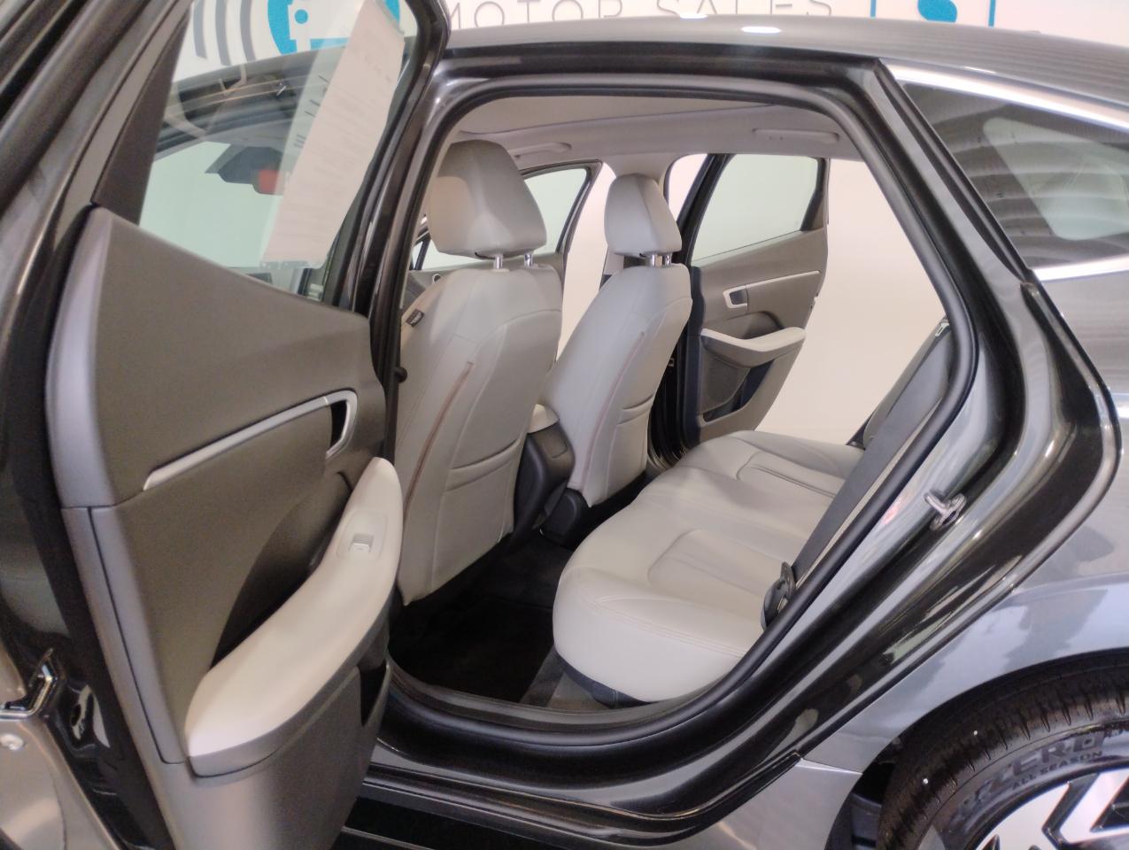 Hyundai Sonata SEL 2024