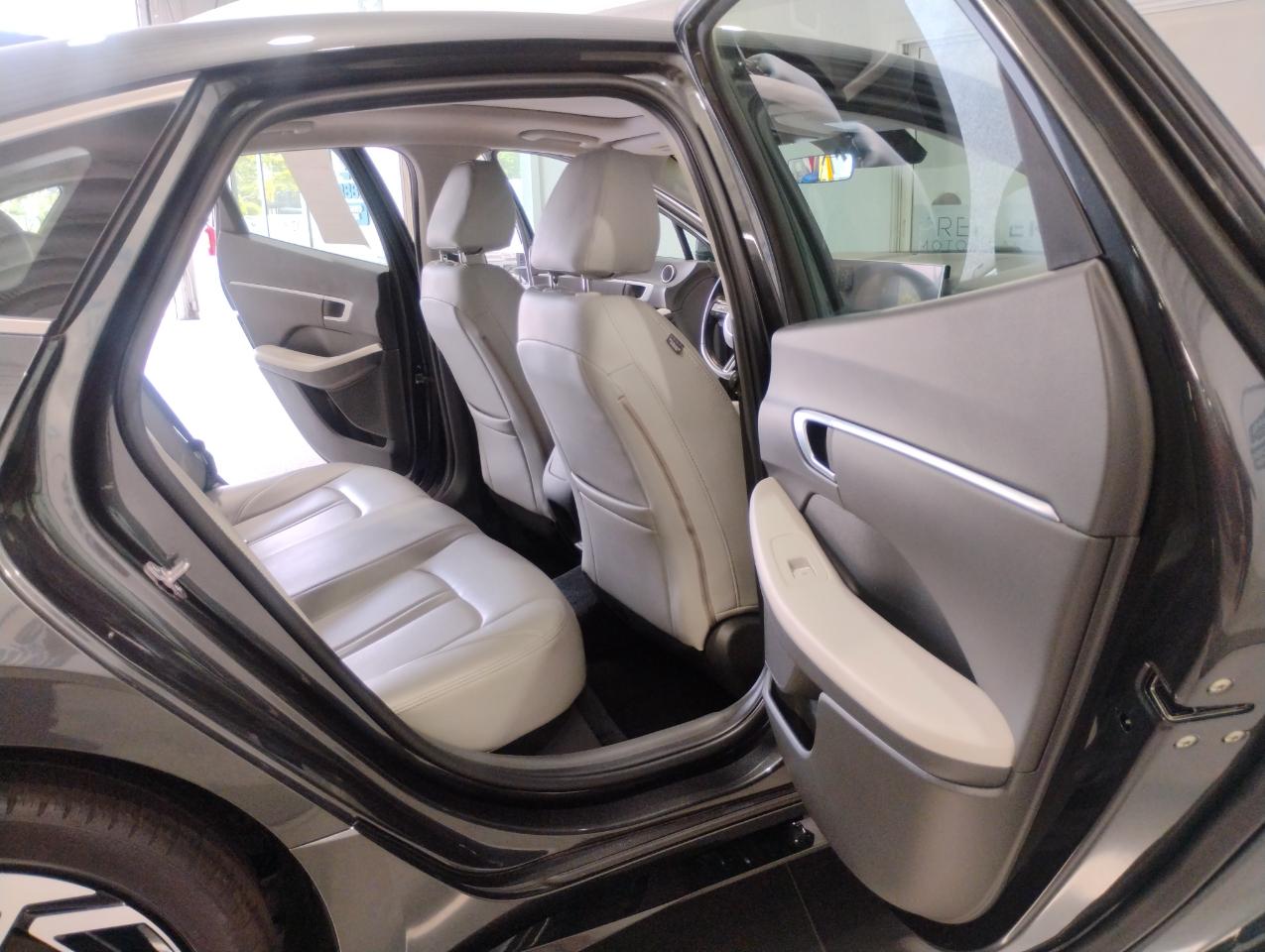 Hyundai Sonata SEL 2024