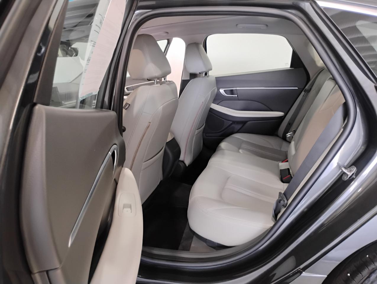Hyundai Sonata SEL 2024